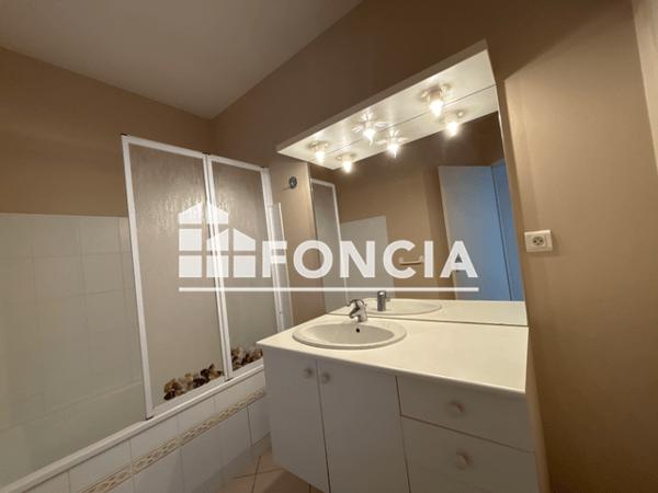 Location Appartement 3 pièces 64.79 m² - 6 BIS QUAI FRANCOIS TISSARD Amboise 37400