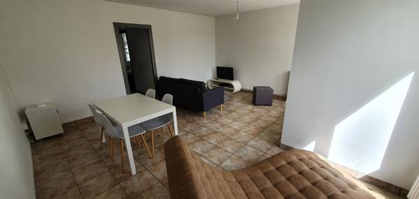 Appartement - 4 pièces - 83 m²