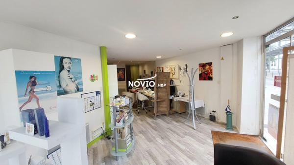 Local d'angle de 50 m² - Place DUPLEIX