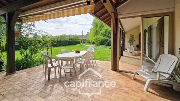 Maison familiale de caractère de 225 m² avec dépendances sur terrain de 6716 m² à CHALON SUR SAONE (71)
