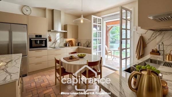 Maison familiale de caractère de 225 m² avec dépendances sur terrain de 6716 m² à CHALON SUR SAONE (71)
