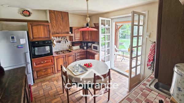 Maison familiale de caractère de 225 m² avec dépendances sur terrain de 6716 m² à CHALON SUR SAONE (71)