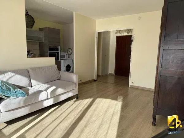 COMPIEGNE APPART 2 P BALCON PARK CAVE