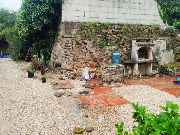 Charmante Maison de Village en Pierre avec Jardin et Caractère Authentique