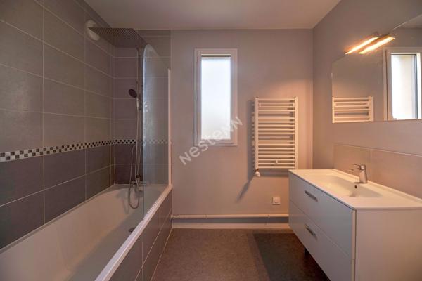 Appartement Mordelles 3 pièces / Terrasse / Récent / Parking / SUD OUEST