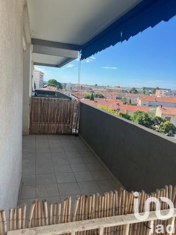 Appartement à vendre 4 pièces 71 m² Nîmes-Saint-Césaire