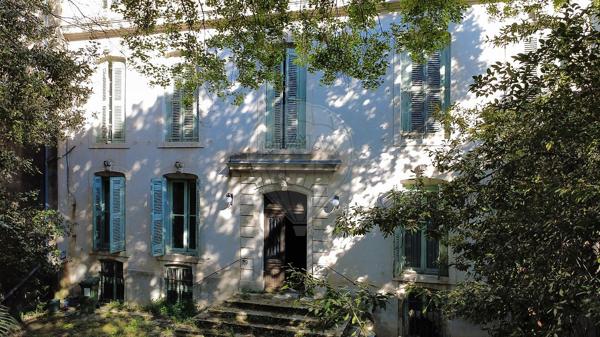 Immeuble à vendre - Nîmes, Gard - 30