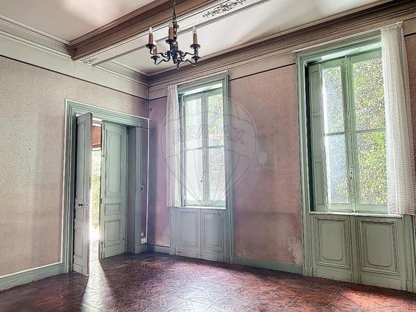Immeuble à vendre - Nîmes, Gard - 30