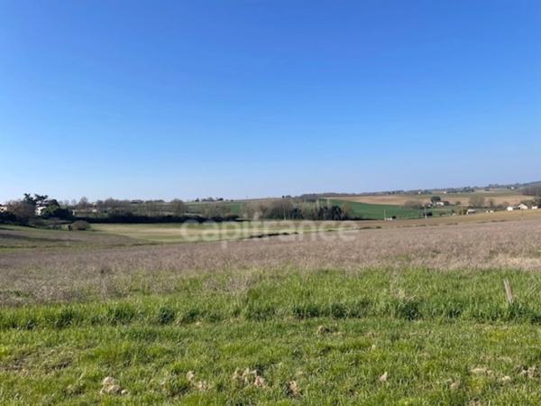 TERRAIN CONSTRUCTIBLE de 43 400,00 m² à LEVIGNAC DE GUYENNE (47)
