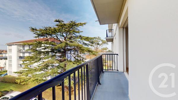 Appartement T3 à vendre  3 pièces - 64,14 m 2   BAYONNE  - 64