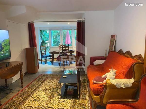 A vendre à PERIGUEUX très bel appartement de type 3 avec jardin privatif