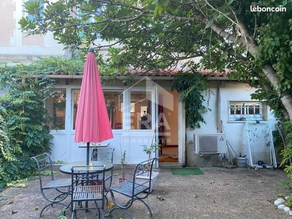 A vendre à PERIGUEUX très bel appartement de type 3 avec jardin privatif