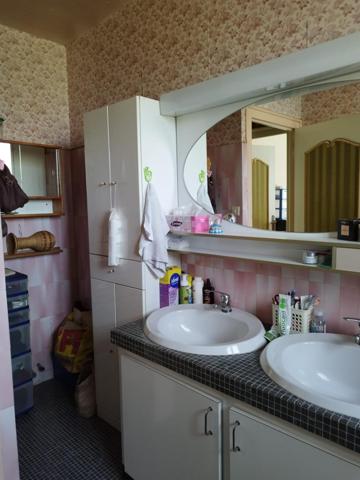 MAISON TRADITIONNELLE 6 CHAMBRES