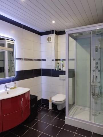 MAISON TRADITIONNELLE 6 CHAMBRES