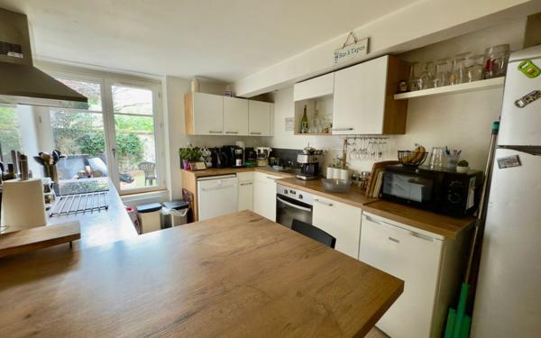 Maison à vendre    4 pièces • 90,25 m2 Poitiers