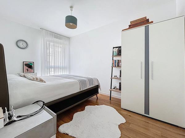 Vente                                                      Appartement
                        
                     4 pièces                      82 m2                     à Limeil-Brévannes