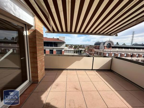 Appartement à louer 4 pièces 104.1m² Montauban (82000)