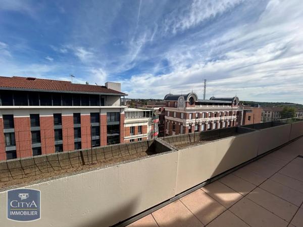 Appartement à louer 4 pièces 104.1m² Montauban (82000)
