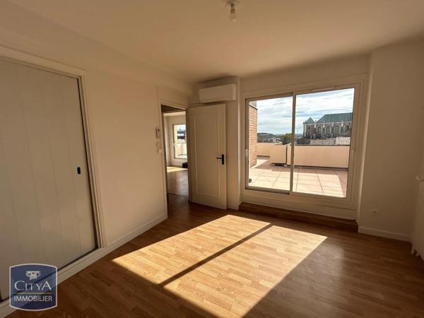 Appartement à louer 4 pièces 104.1m² Montauban (82000)