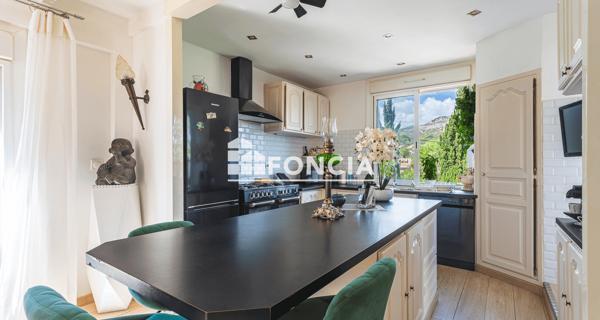À vendre Appartement 3 pièces 89.05 m² - Toulon 83000