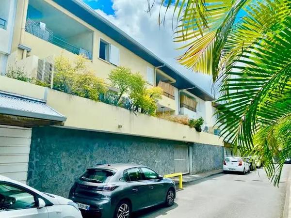 Appartement à vendre 2 pièces 37m² Saint-Pierre (97410)