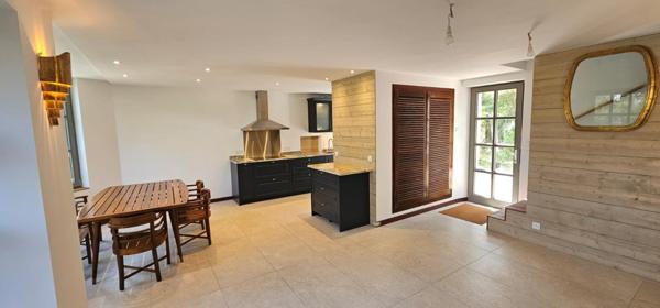 Esprit marin & élégance : maison rénovée à deux pas de la mer