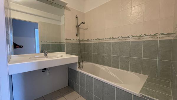 A louer au Port d'EPINAL - F4 avec garage et terrasse