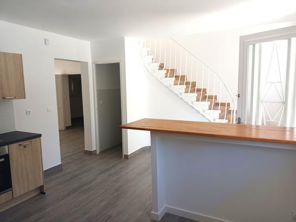 Sauvian (34410) Maison de ville T5/6 / jardin / 2 garages