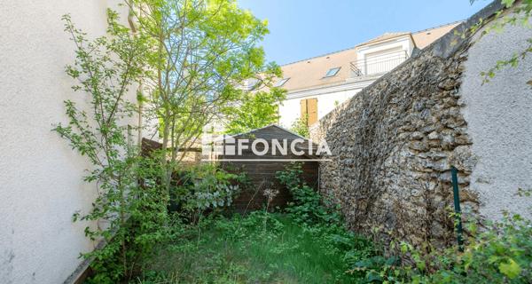 À vendre Appartement 2 pièces 40 m² - Le Mesnil-saint-denis 78320