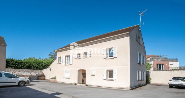 À vendre Appartement 2 pièces 40 m² - Le Mesnil-saint-denis 78320