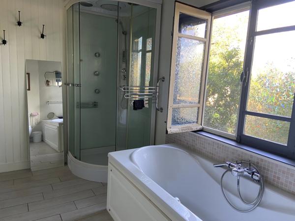 Propriété discrète de 5 chambres, à quelques minutes de Bergerac