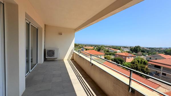 Appartement T3 (71 m²) à louer à BORGO