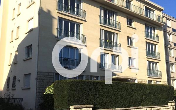 Appartement à louer    1 pièce •  Joinville-le-Pont