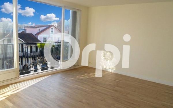 Appartement à louer    1 pièce •  Joinville-le-Pont