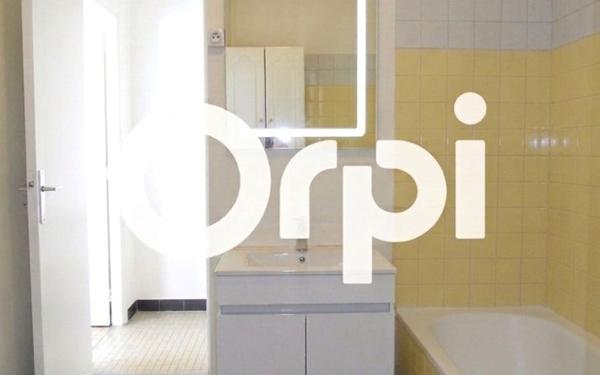 Appartement à louer    1 pièce •  Joinville-le-Pont