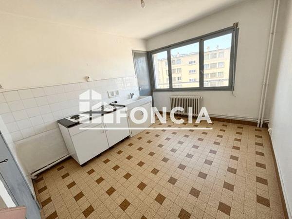 Location Appartement 2 pièces 60.97 m² - LE BELLERIVE Guilherand Granges 07500