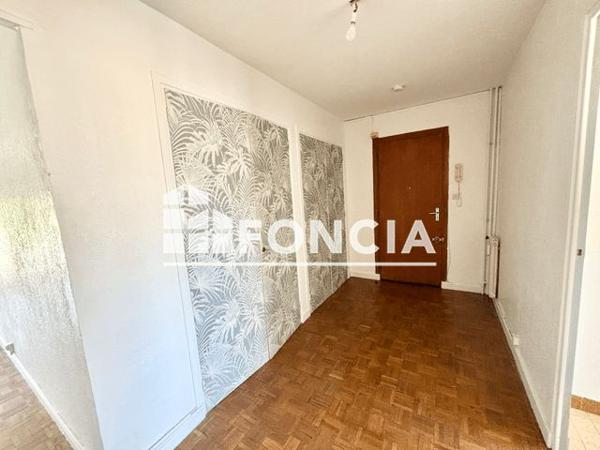 Location Appartement 2 pièces 60.97 m² - LE BELLERIVE Guilherand Granges 07500