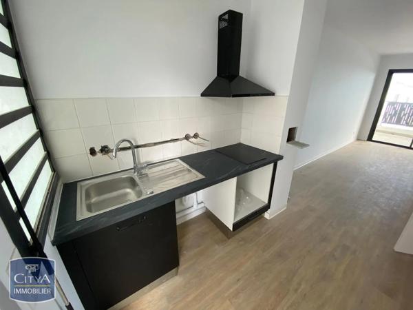 Appartement à louer 2 pièces 35.5m² Le Tampon (97430)