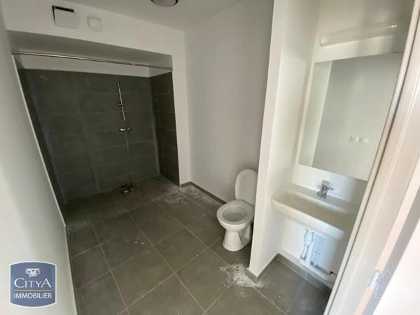 Appartement à louer 2 pièces 35.5m² Le Tampon (97430)