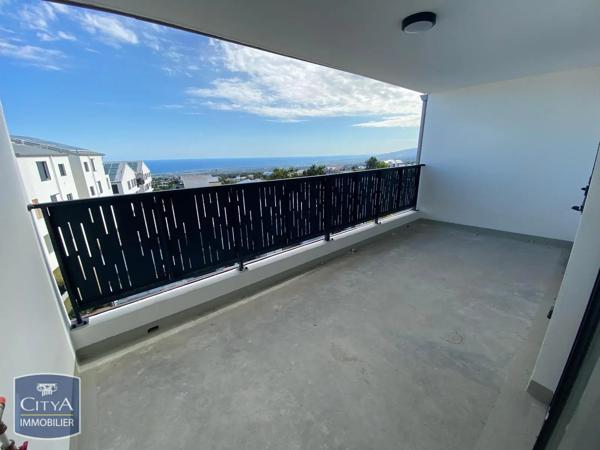 Appartement à louer 2 pièces 35.5m² Le Tampon (97430)