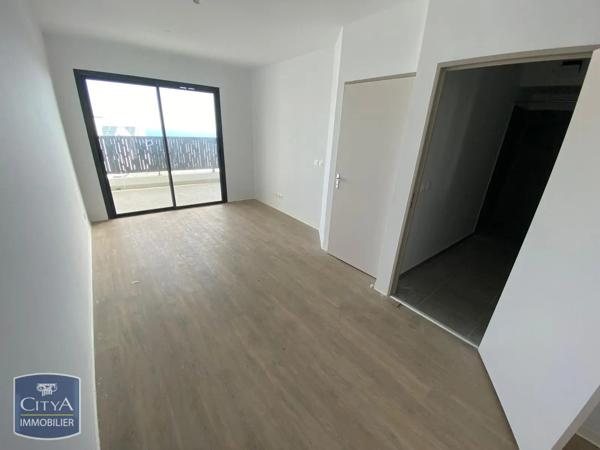 Appartement à louer 2 pièces 35.5m² Le Tampon (97430)
