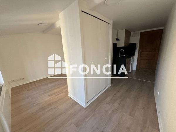 Location Studio 17.49 m² - 17 RUE DES PETITS GRAS Clermont Ferrand 63000