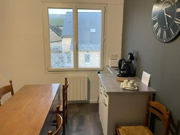 Immeuble à NOYEN-SUR-SARTHE, 72430 - 200m²