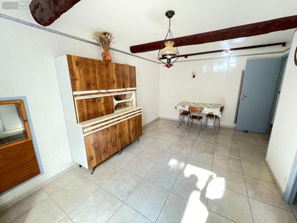 Maison de ville à vendre à Valensole dans les Alpes-de-Haute-Provence (04210), ref : 025/1905   
Centre ville