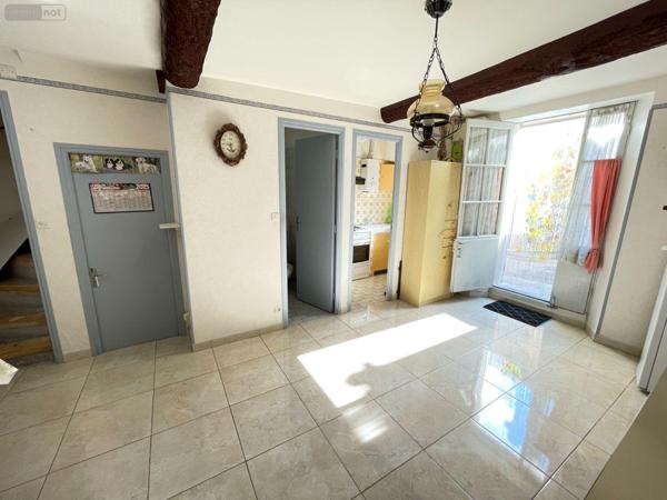 Maison de ville à vendre à Valensole dans les Alpes-de-Haute-Provence (04210), ref : 025/1905   
Centre ville