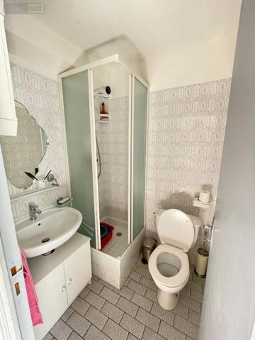 Maison de ville à vendre à Valensole dans les Alpes-de-Haute-Provence (04210), ref : 025/1905   
Centre ville