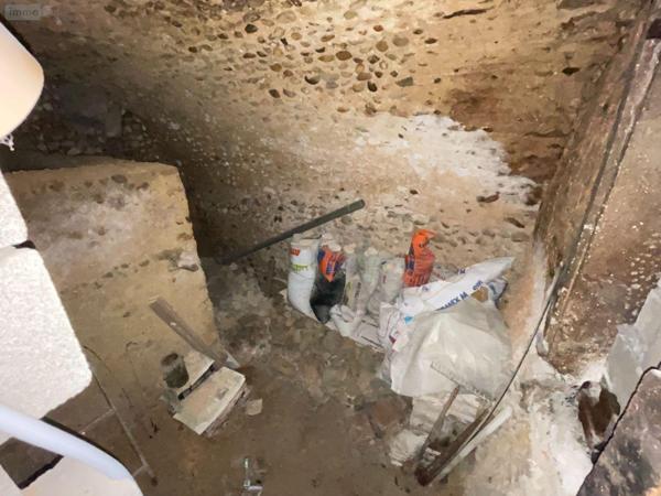 Maison de ville à vendre à Valensole dans les Alpes-de-Haute-Provence (04210), ref : 025/1905   
Centre ville