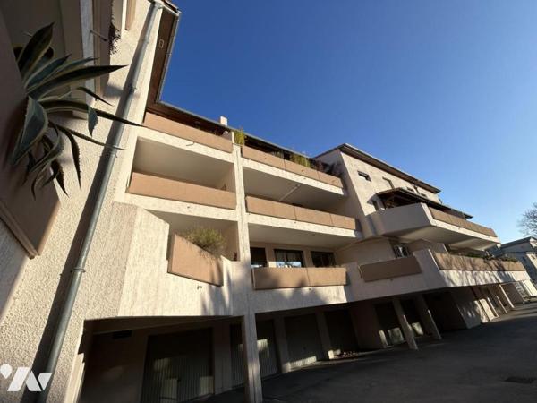 Montélimar, appart de 47m2 , ascenseur, cave , parking privatif.