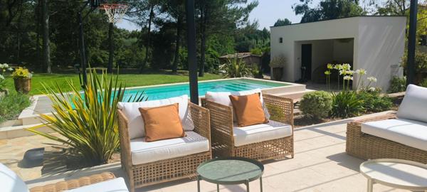 EXCLUSIVITE SUR LES HAUTEURS AVEC VUE