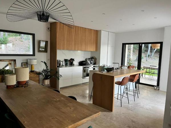 EXCLUSIVITE SUR LES HAUTEURS AVEC VUE